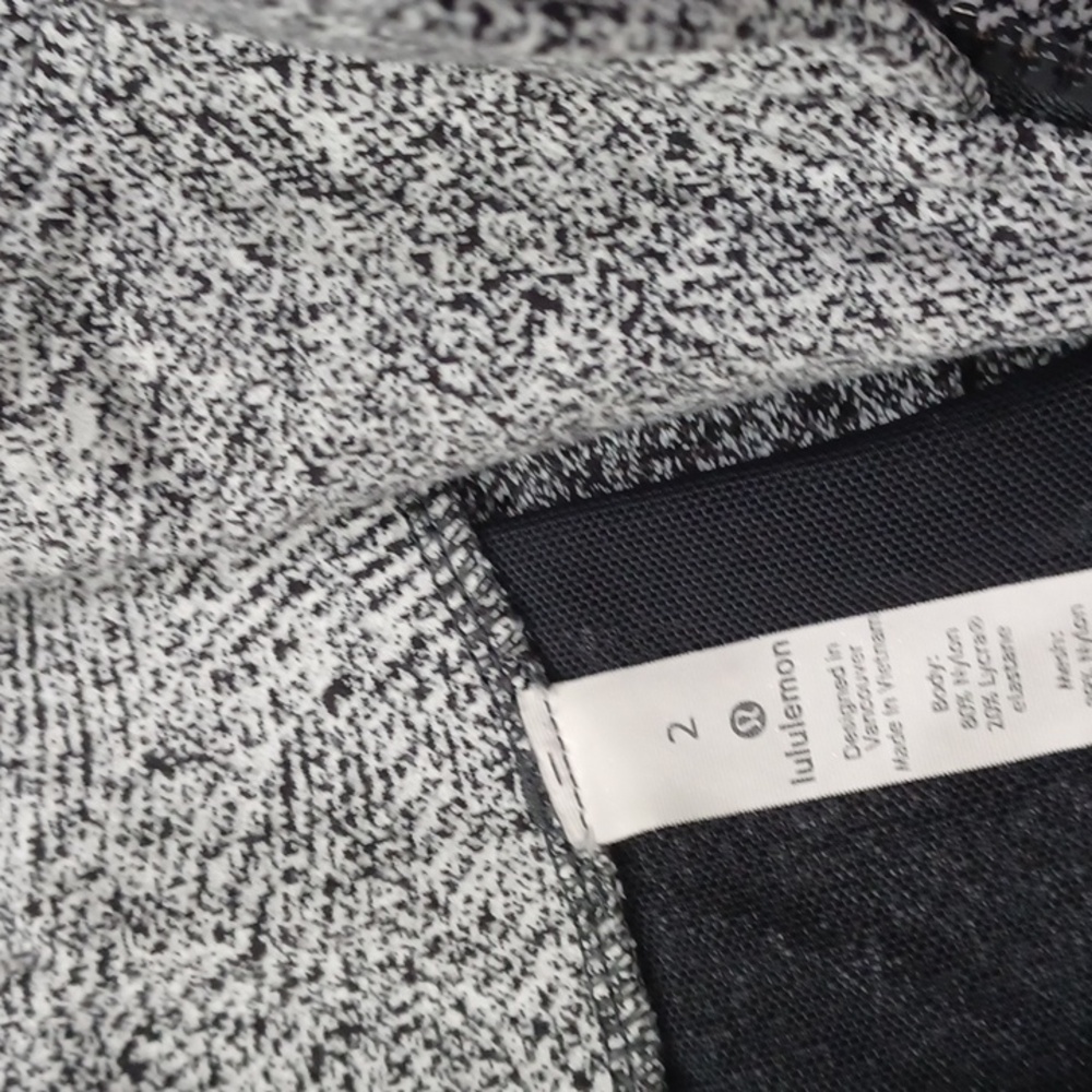 Lululemon Define Jacket - Picture 4 of 7